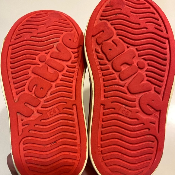 Native Jefferson water shoes size 8 - Picture 5 of 5